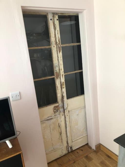 Beautiful, Well Positioned Flat In Clifton Wood * Bristol