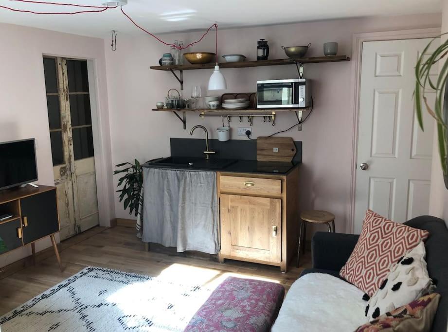 Beautiful, Well Positioned Flat In Clifton Wood Appartamento *