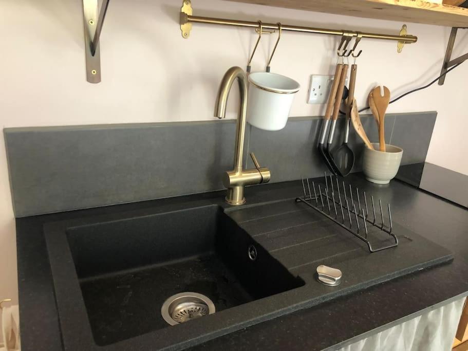 Appartamento Beautiful, Well Positioned Flat In Clifton Wood *